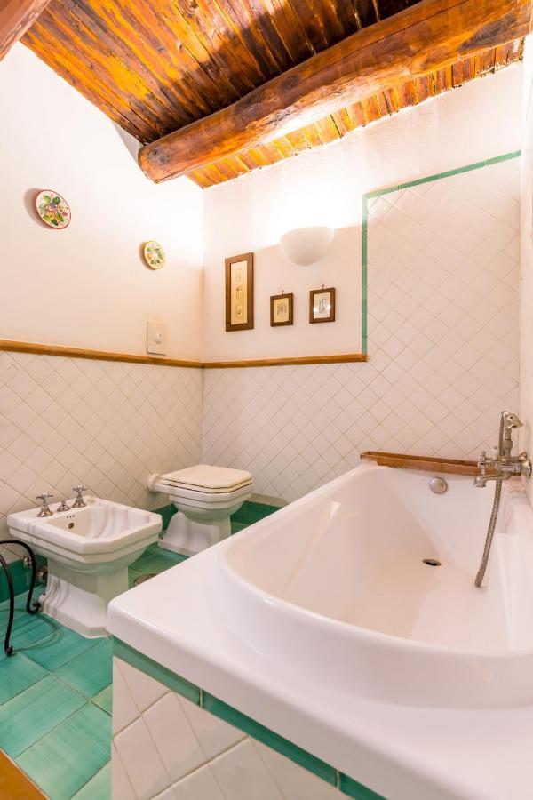 Residenza Capano Charming House By Napoliapartments Extérieur photo